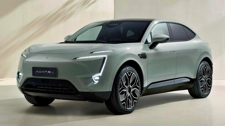 Китайский Zeekr (Geely) стартовал с прямыми продажами в Германии, бросая вызов Audi и BMW. Три новые модели, цена от €37990.